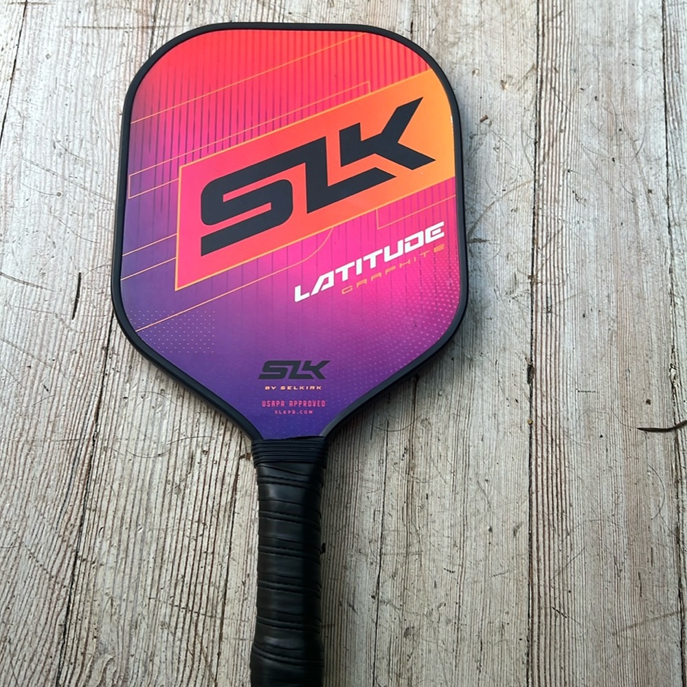 SLK LATITUDE GRAPHITE PICKLEBALL RACKET